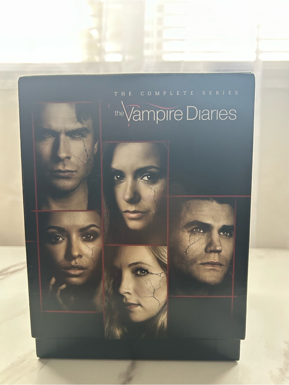 Box set of the Vampire Diaries, complete set Seasons 1-8